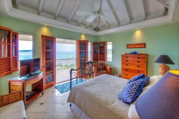 Yacht Haven St Croix bedroom