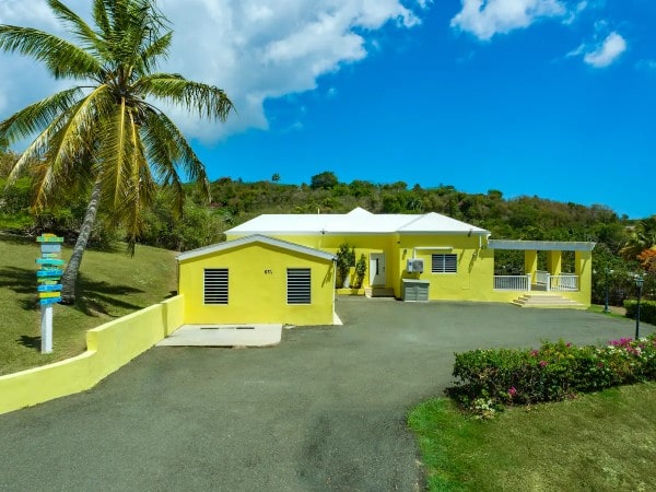 AirBnB St. Croix Jusith's Fancy SunshineSTX view home