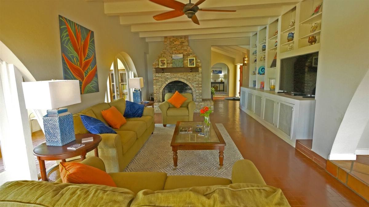 Airbnb Cane bay St Croix Betsy's Jewel interior