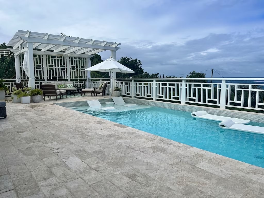 Endless Summer St. Croix pool