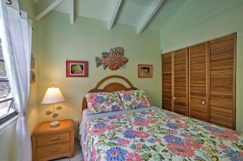 Evolve St Croix USVI Christiansted bungalow bed