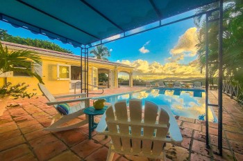Villa Yellow Coconut St Croix pool