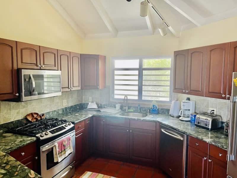 Villa Panorama St Croix 2024 kitchen